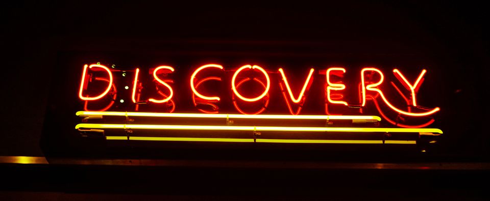 Discovery neon light